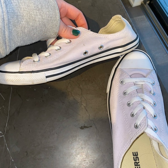 Lavender converse! - Picture 3 of 5